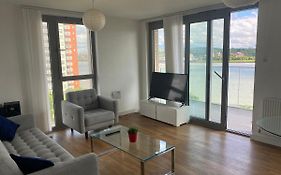 Royal Wharf Waterside